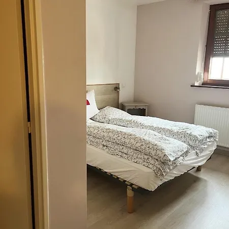 Semesterbostad Maison Spacieuse Pres De Avec Parking Et Balcon *