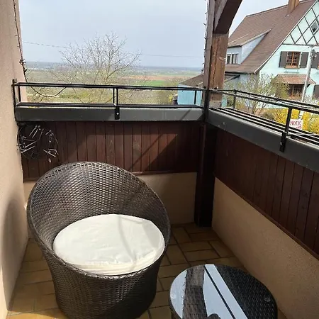 Maison Spacieuse Pres De Avec Parking Et Balcon Rorschwihr