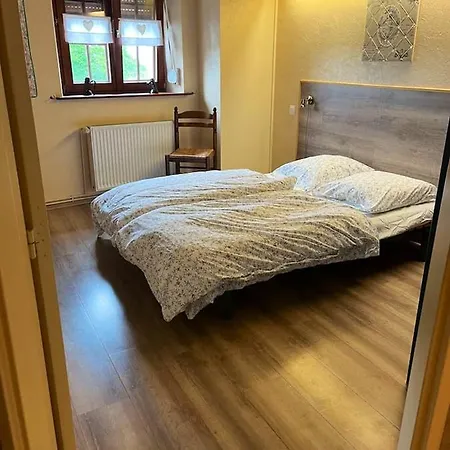 Maison Spacieuse Pres De Avec Parking Et Balcon Semesterbostad