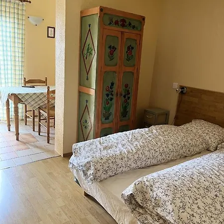 Maison Spacieuse Pres De Avec Parking Et Balcon Rorschwihr