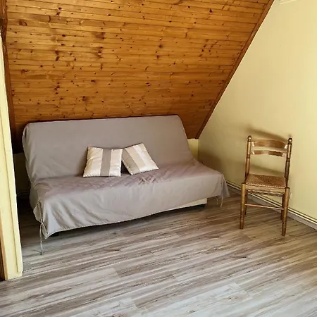 Maison Spacieuse Pres De Avec Parking Et Balcon *